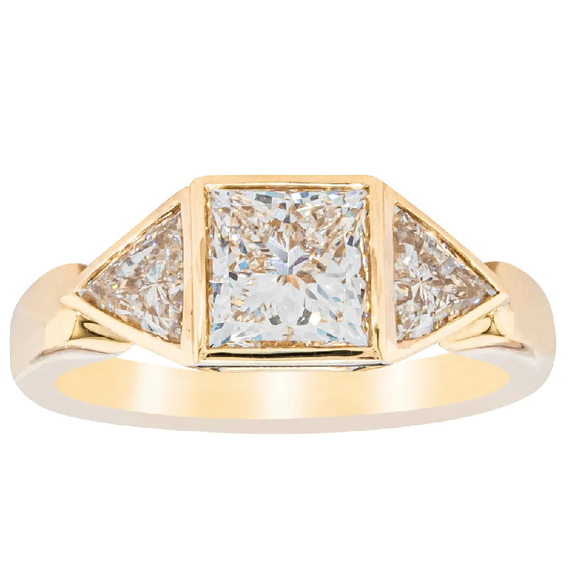 Discounted Luxury Jewelry – Shine Without The Splurge 18ct Yellow Gold 1.52ct Princess Cut Diamond Ring
