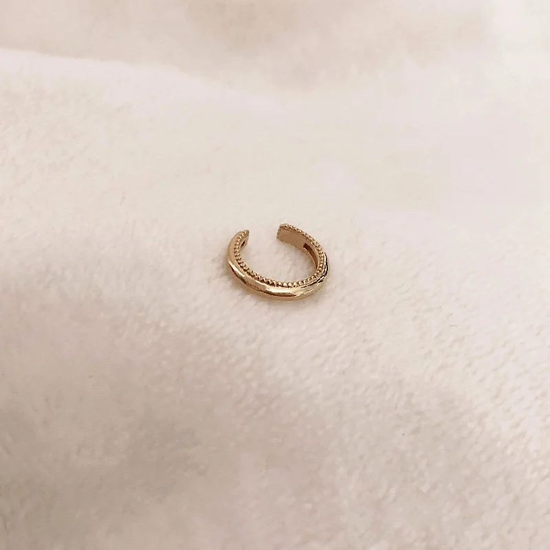 Handcrafted Beauty At Affordable Prices Arya - Textured Ear Cuff