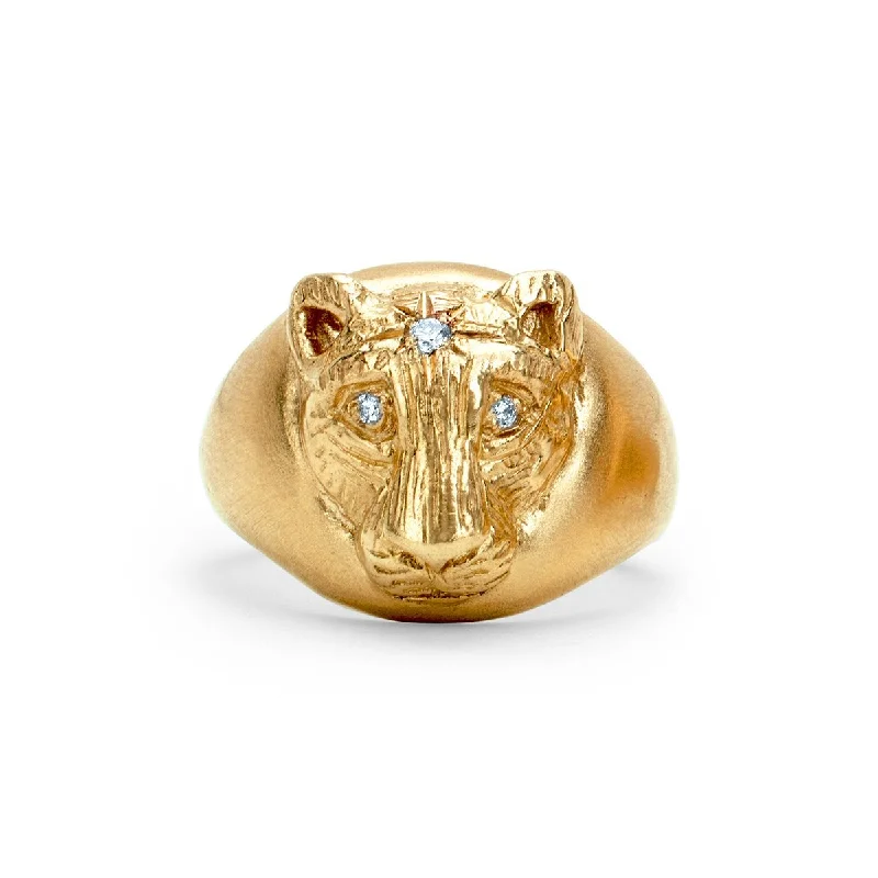 Customized Silver Jewelry For Unique Style Baby Lioness Signet Ring