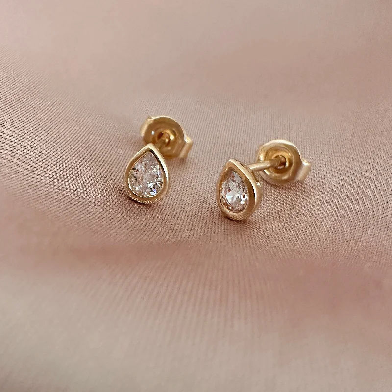 Final Call For Exquisite Jewelry At Reduced Rates Gally - Teardrop Studs
