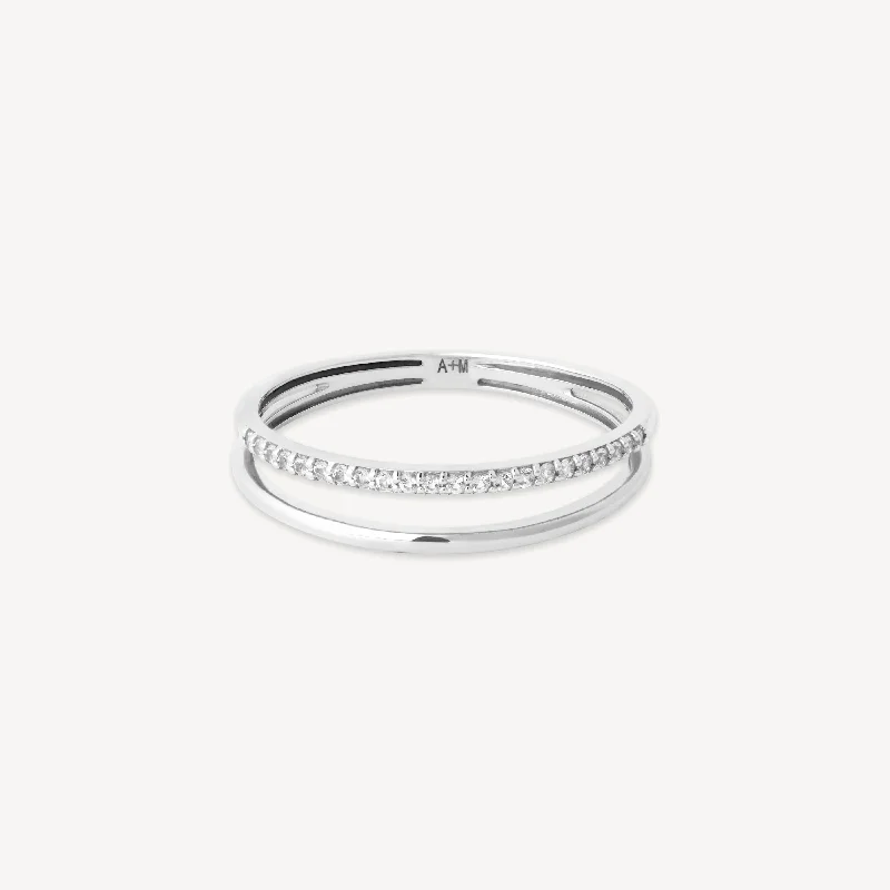 Seasonal Jewelry Deals – Elevate Your Style Illusion Topaz Band Ring in Solid White Gold
