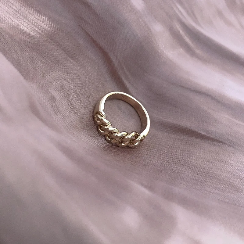 Modern Statement Jewelry For Bold Styling Masha - Curb Chain Ring