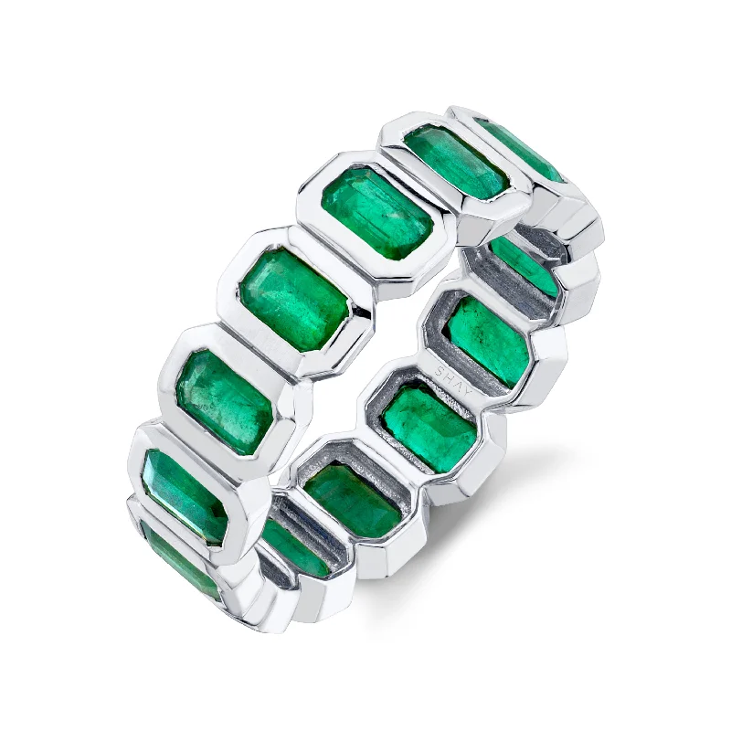 Breathtaking Jewelry, Breathtaking Prices MEN'S EMERALD BEZEL ETERNITY BAND
