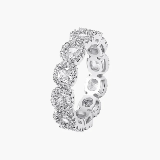 Upgrade Your Jewelry Collection For Less CLUSTER RING – WHITE GOLD