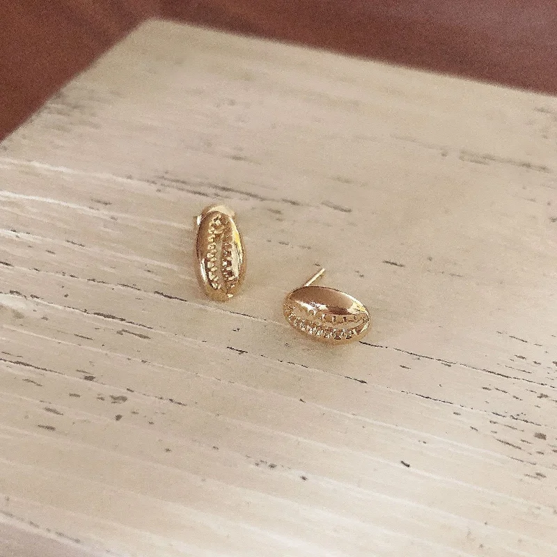 Once-A-Year Jewelry Deals – Shop Before They’Re Gone Mohini - Cowrie Studs