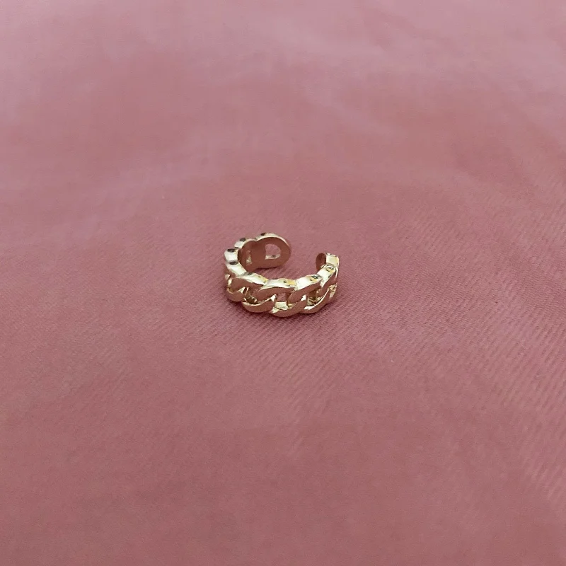 Exclusive Jewelry Sale – Limited-Time Discounts Nina - Curb Chain Ear Cuff