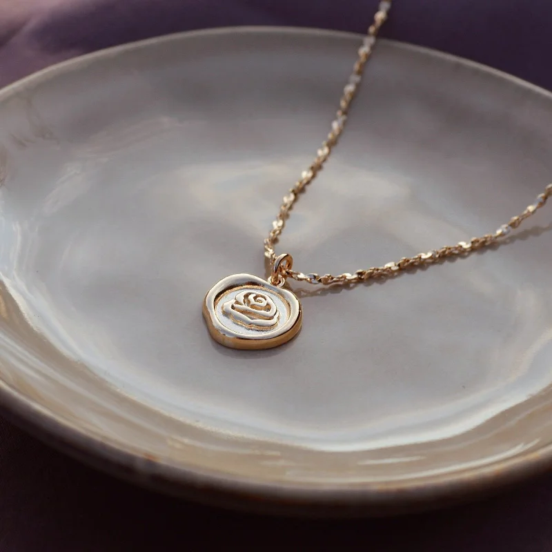 Holiday Jewelry Sale – Perfect Gifts At The Best Prices Raquel - Rose Seal Necklace
