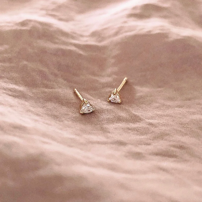 Bestselling Jewelry At Special Promotional Rates Suri - Mini CZ Heart Studs