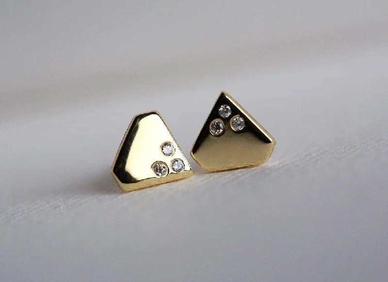 Grab Exquisite Jewelry At The Lowest Prices Gold Diamond Studs Earrings, Solid Gold Earrings