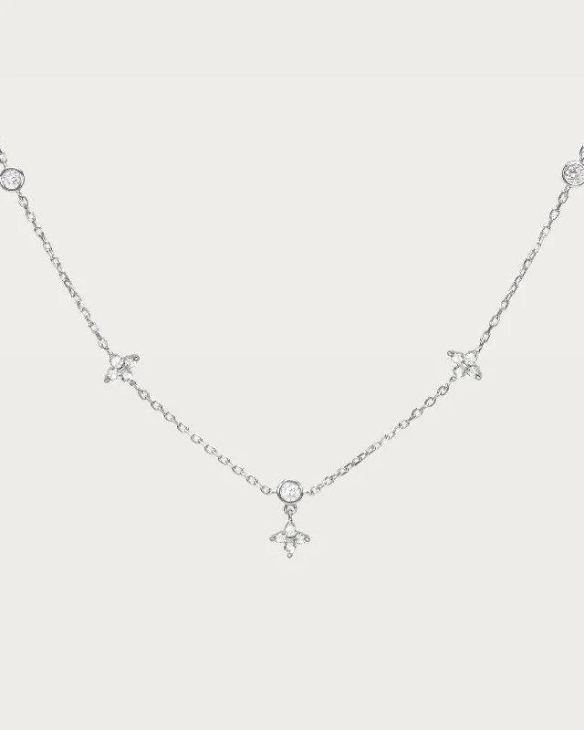 Upgrade Your Jewelry Collection For Less Lucky Clover Necklace in Silver