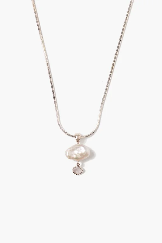 Jewelry Deals That Outshine The Rest Hilo Pearl and Diamond Necklace Silver