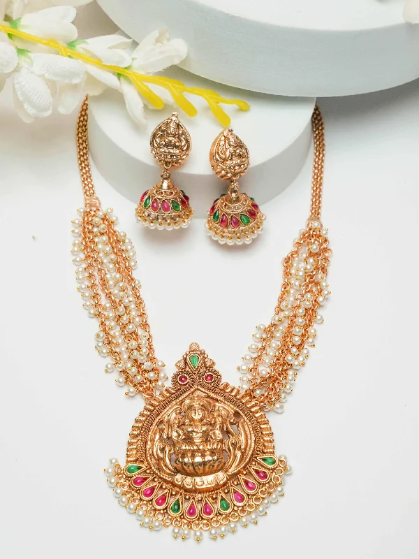 Luxury Handcrafted Jewelry For Elegant Looks Premium gold finish Short Necklace Set