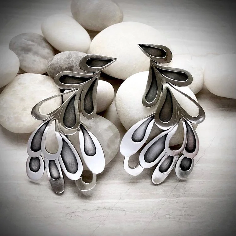 Glamorous Jewelry, Glamorous Deals – Shop Now Carmen Earrings