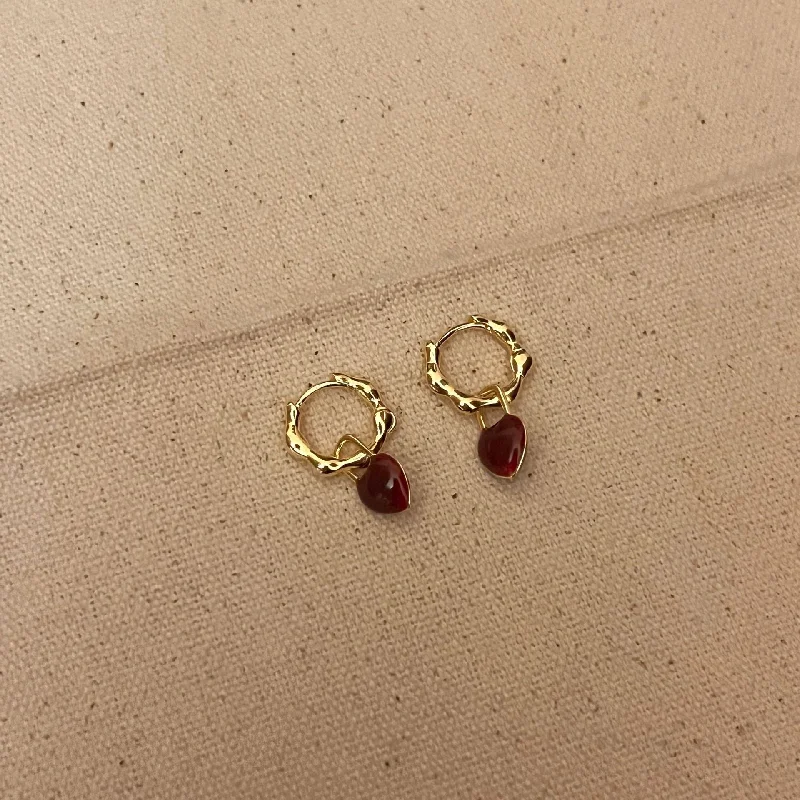 Celebrate Every Occasion With Sparkling Savings Gold Textured Hoop Earrings with Deep Red Gemstone Charm jlt11757
