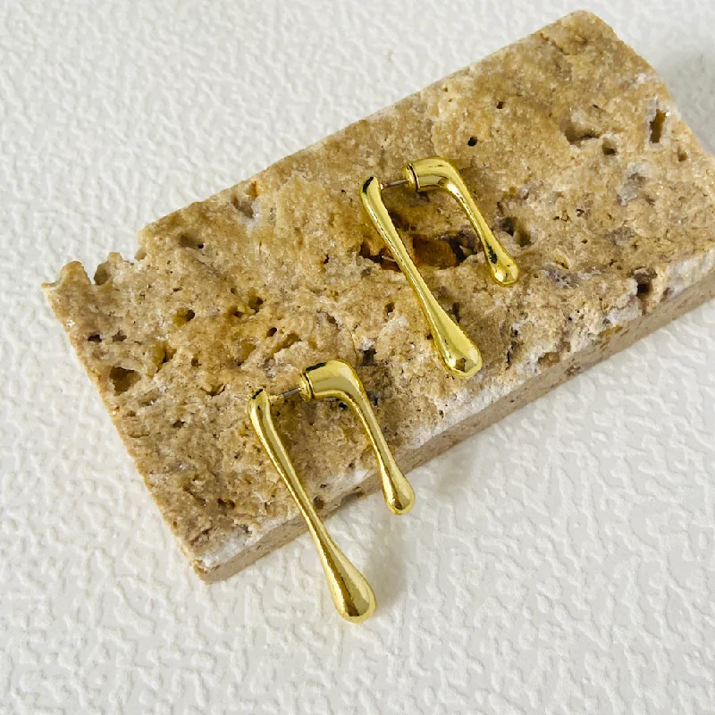 Once-A-Year Jewelry Deals – Shop Before They’Re Gone Modern Abstract Gold Drop Earrings jlt11789