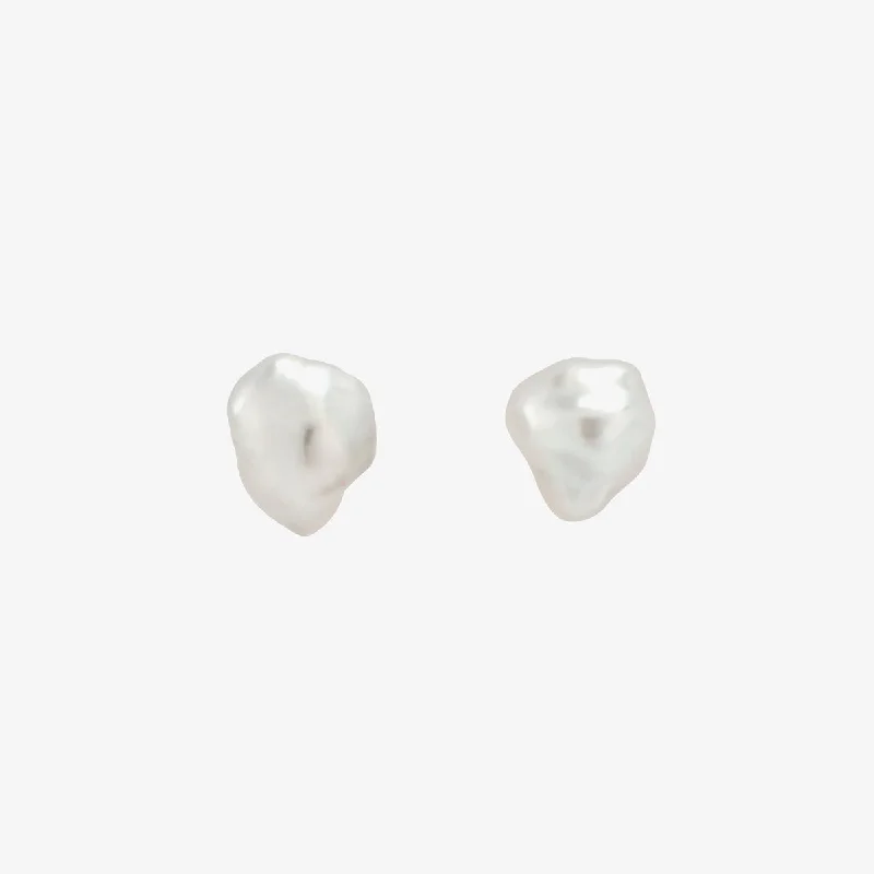 Affordable Gold-Plated Jewelry For Modern Fashion Keshi Pearl Studs | E2601P