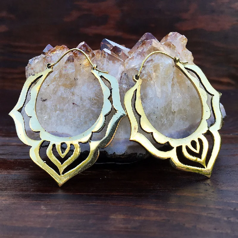 Trending Jewelry Styles Now At Limited-Time Discounts <span>BRE-006<span>: </span></span>Moroccan Hoops