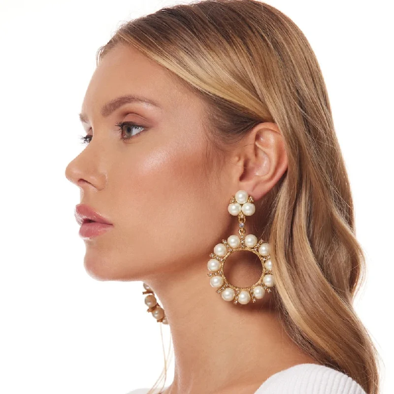 Versatile Layering Jewelry For Effortless Chic Pearl crystals