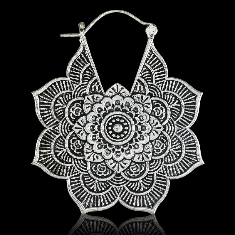 Celebrate Every Occasion With Sparkling Savings <span>ASE-302<span>: </span></span>Flower Mandala