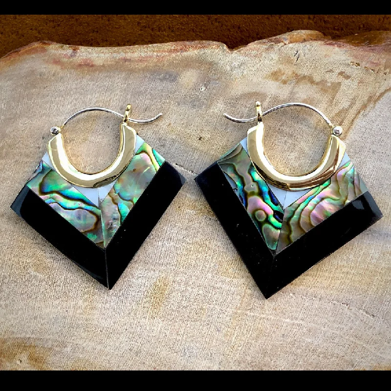 Clearance Sale On High-End Jewelry Collections <span>ESS-004<span>: </span></span>Eclipse Diamonds - Mixed Shell