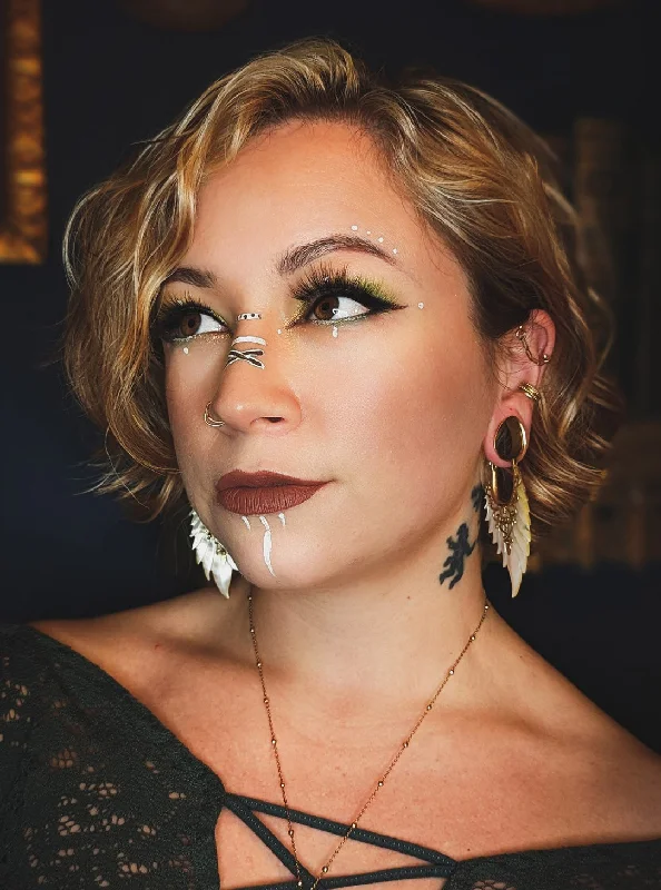 Once-A-Year Jewelry Deals – Shop Before They’Re Gone <span>ETS-019<span>: </span></span>Zahara Wings - Shell in Brass