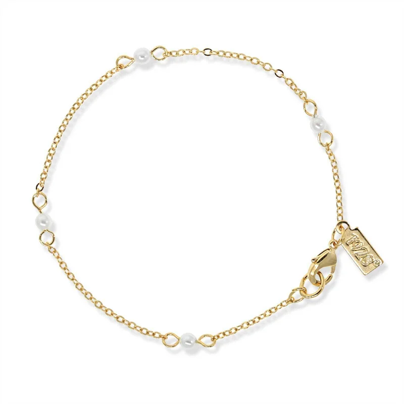 Luxury Handcrafted Jewelry For Elegant Looks 1928 Jewelry White Faux Pearl Chain Bracelet 7 Inch