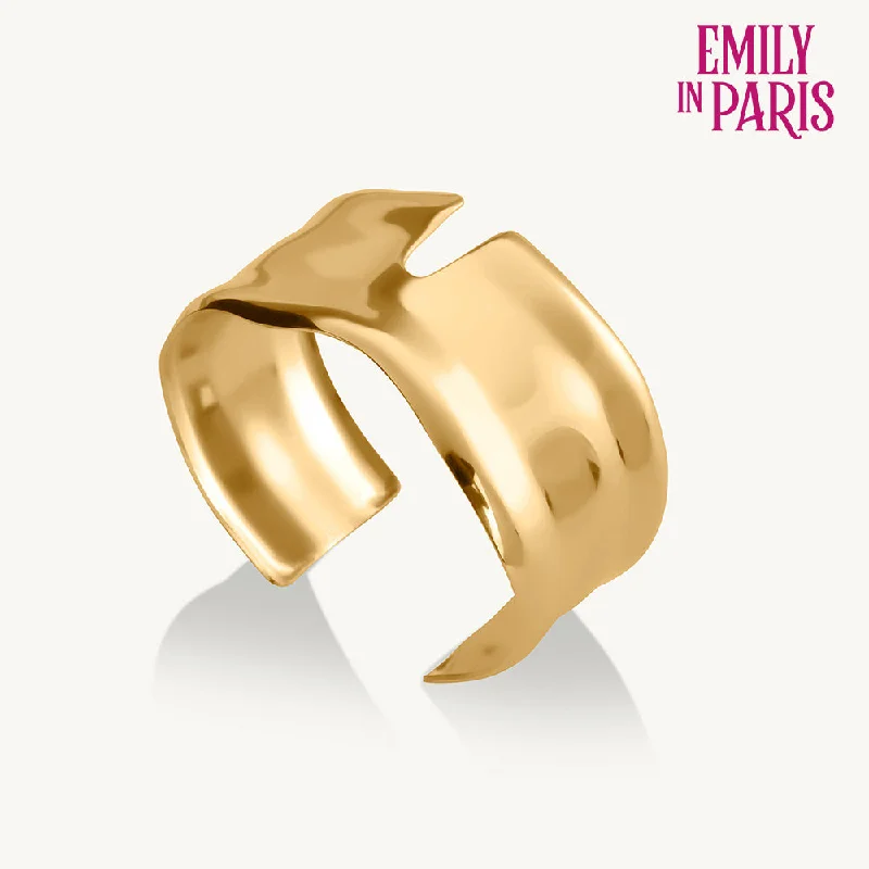 Flash Sale On Stunning Jewelry – Don't Miss Out Crimped Golden Kada Bracelet