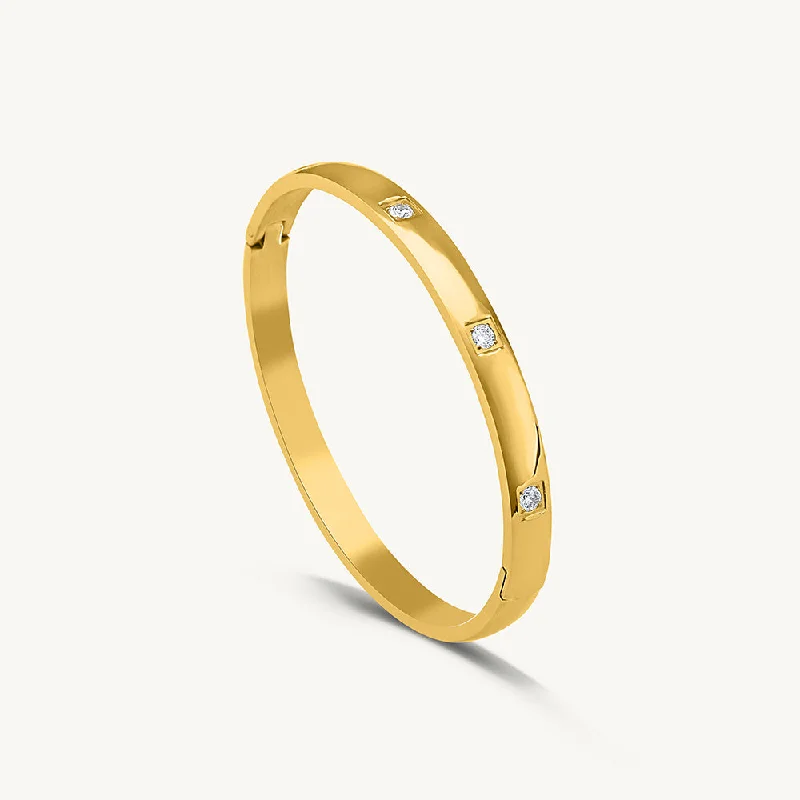 Discounted Jewelry For A Glamorous Look Dazzling Stone Bangle Bracelet