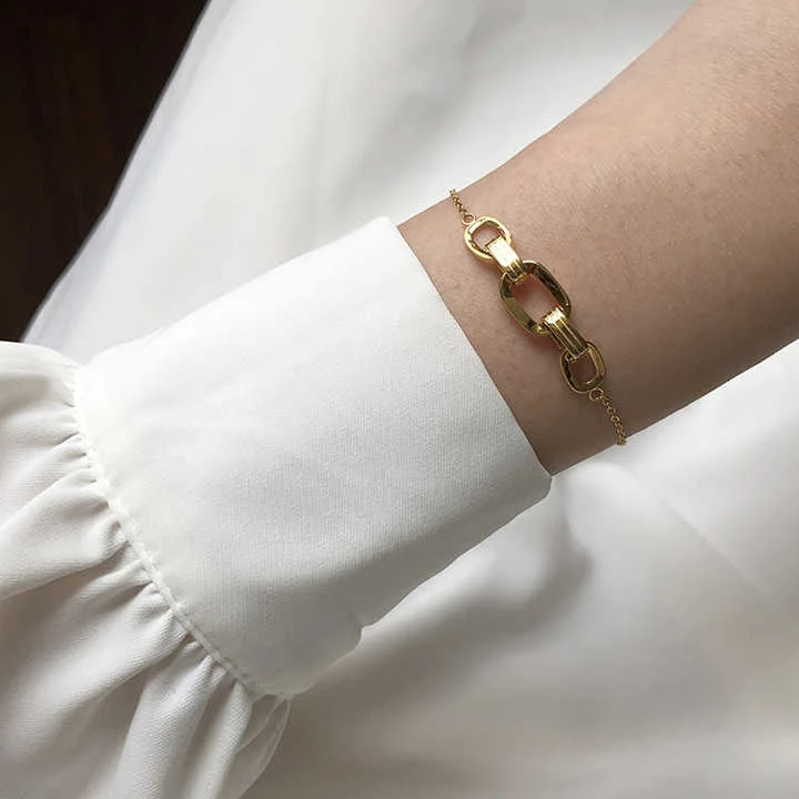 Stunning Statement Jewelry, Unbeatable Discounts Link Chain Bracelet