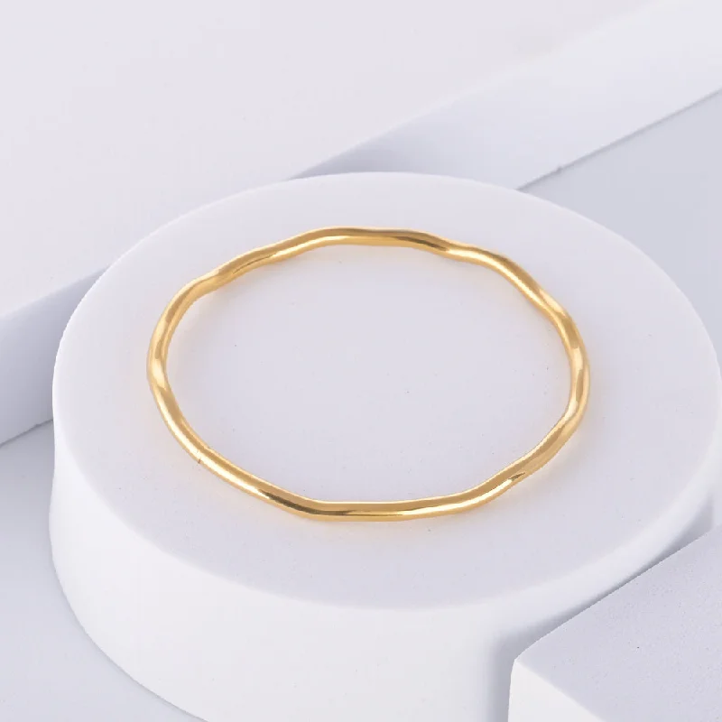 Unmissable Jewelry Clearance – Final Reductions Wave Bracelet