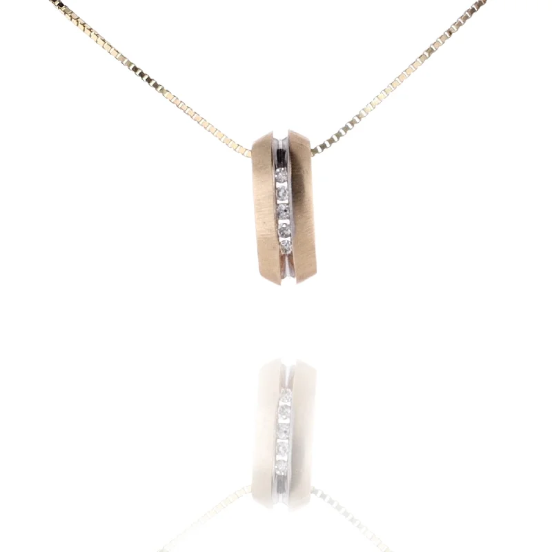Luxury Jewelry At Unbeatable Discounts Estate 14 Karat Yellow Gold Diamond Pendant Necklace