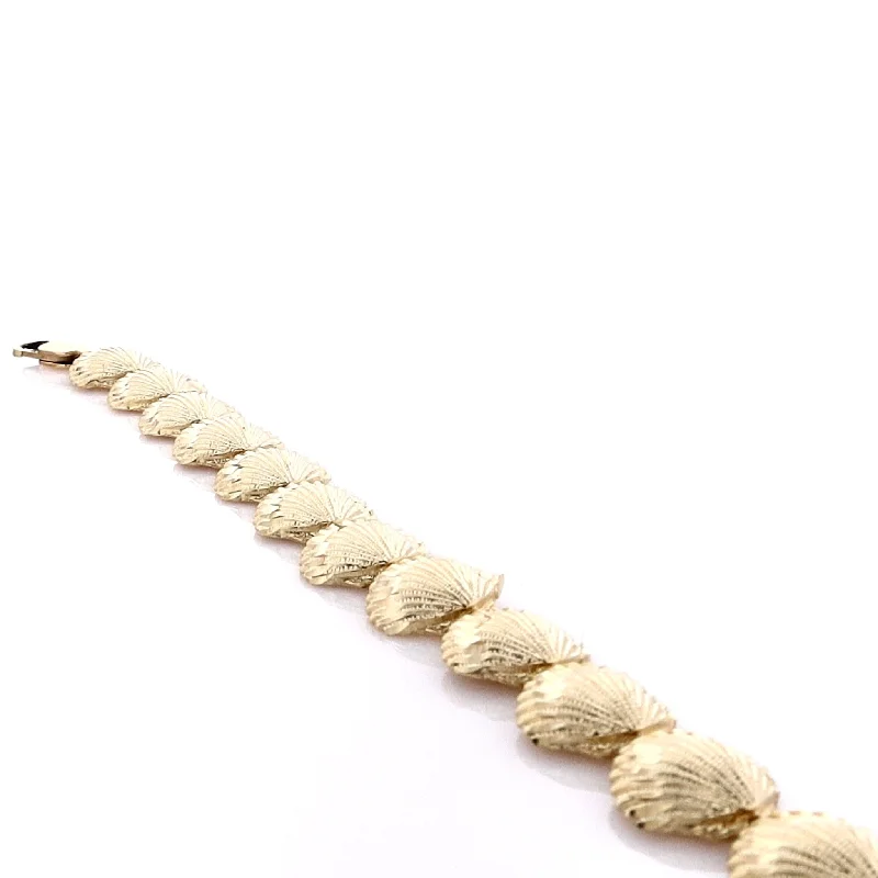 Unmissable Jewelry Sale – Shop Before It's Too Late Estate 14k Yellow Gold Diamond Cut Sea Shell Bracelet